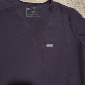 PURPLE ONE POCKET SCRUB TOP